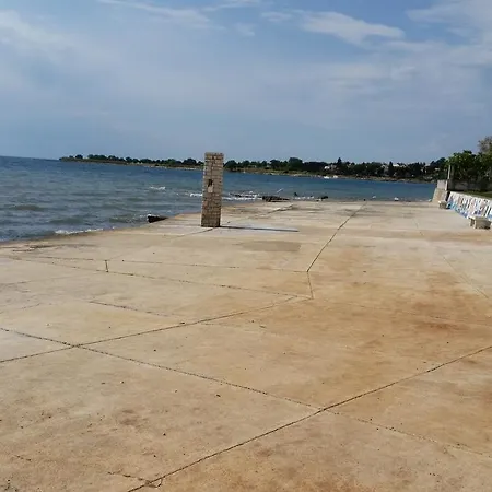Holiday House With A Parking Space Dajla, Novigrad - 11612 Casa de Férias *