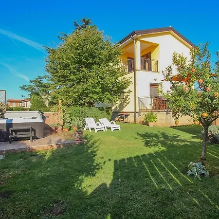Holiday House With A Parking Space Dajla, Novigrad - 11612 Дом отдыха *